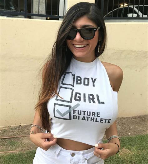 hermana mia khalifa|La hermana de Mia Khalifa causa furor con su cuenta de。